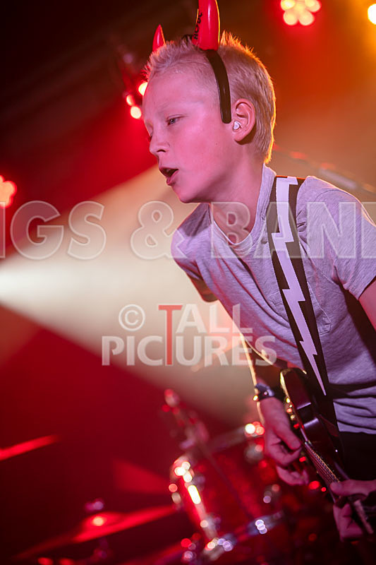 Motionless-30 - MOTIONLESS