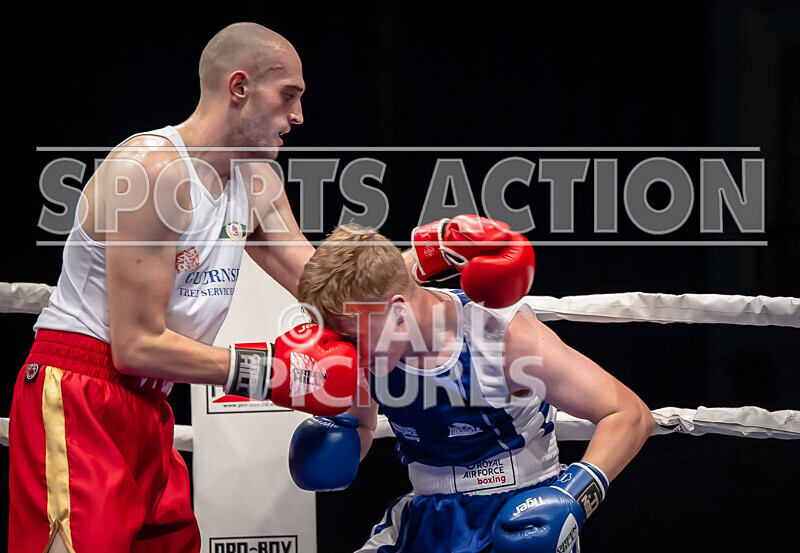BOUT 9- Cameron Hards v Alex Sanderson-54 - BOUT 9: Cameron Hards v Alex Sanderson