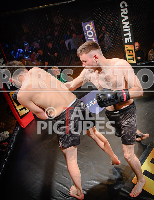 BOUT- 1 - Joe Wilson v Jake Fletcher-29 - BOUT: 1 - Joe Wilson v Jake Fletcher