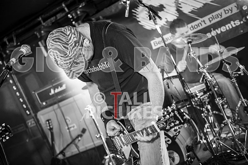 Sugar Slam-335 - SUGAR SLAM - FAMELESS ALBUM LAUNCH