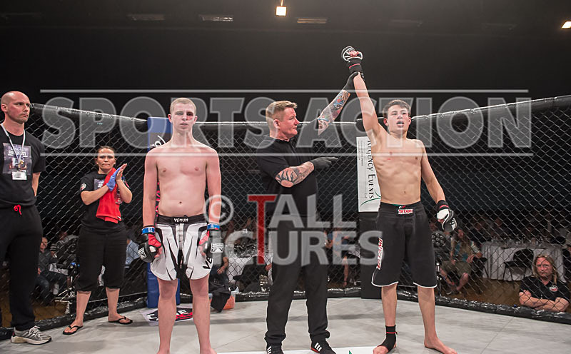 Tom Schmeiduber v Adam Dent-40 - BOUT 11