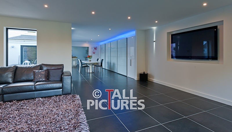 Ultra modern installation-1 - INVISIBLE SPEAKERS