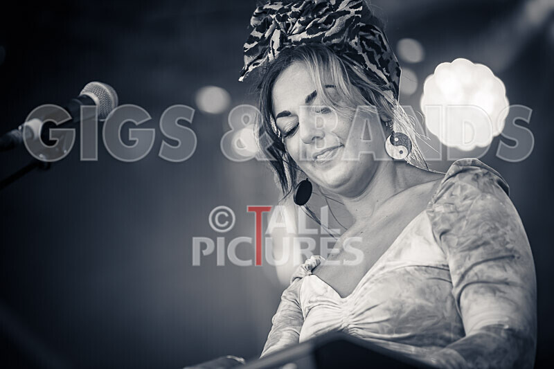 Eloise Fabbri  the Big Bad Beauty Band-32 - ELOISE FABBRI & THE BIG BAD BEAUTY BAND