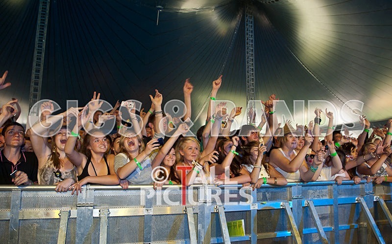 Guernsey Festival Scene-37 - THE GUERNSEY FESTIVAL ATMOSPHERE AND SCENE