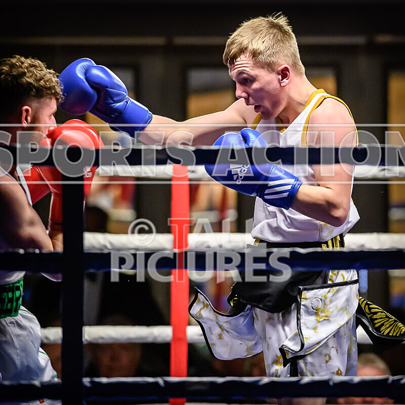 BOUT- 10 - Tom Teers v Shane Smith-16 - BOUT: 10 - Tom Teers v Shane Smith