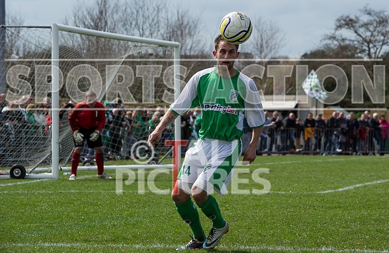 Guernsey FC v Raynes Park Vale-77 - GUERNSEY FC v RAYNES PARK VALE