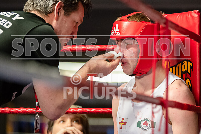 BOUT-6_Middleweight- Luke Robert v Gabriel McHugh-26 - BOUT-6_Luke Robert v Gabriel McHugh