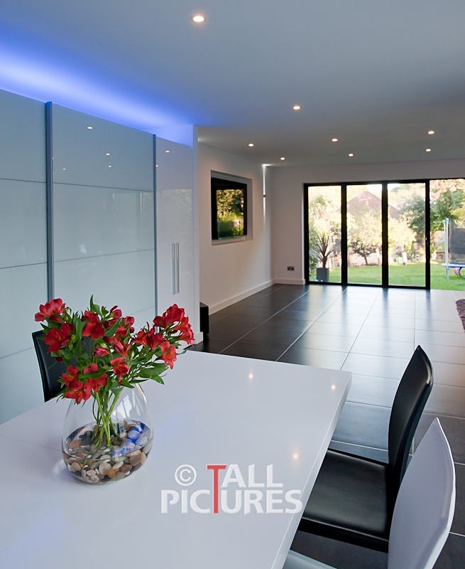 Ultra modern installation-8 - INVISIBLE SPEAKERS