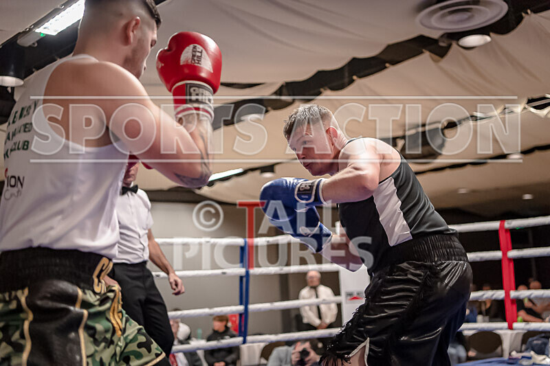 BOUT 10 - Casey De La Mare v Jamie Way-11 - BOUT 10 - Casey De La Mare v Jamie Way