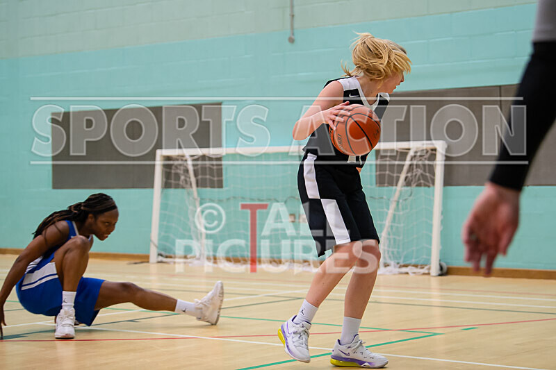 Ladies Le Mont Saint v Ravenscroft_14-05-2021-18 - LE MONT SAINT v RAVENSCROFT LADIES