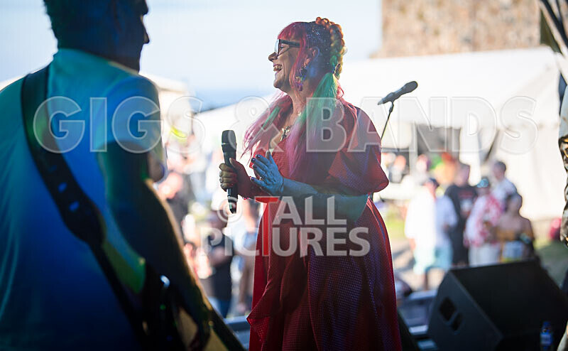 The Sacred Hearts-130 - THE SACRED HEARTS