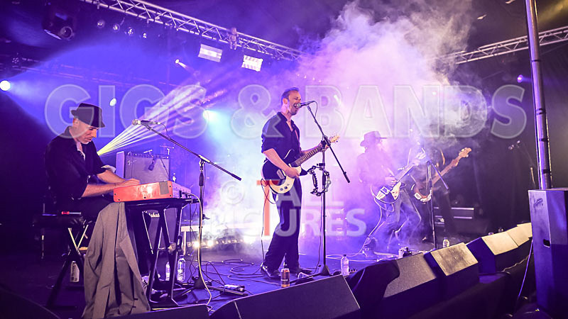 Johnny Cage and the Voodoo Groove-52 - JOHNNY CAGE AND THE VOODOO GROOVE