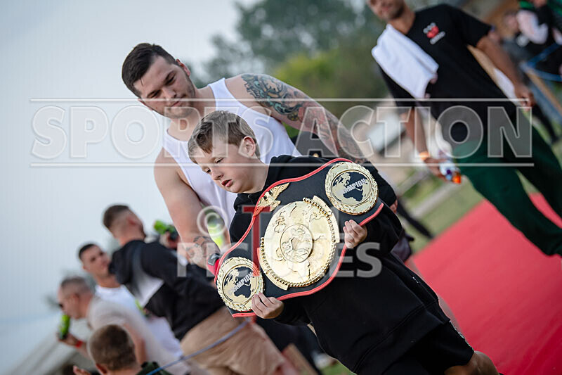 BOUT 17 - Luke Robert v Casey De La Mare-3 - BOUT 17 - Luke Robert v Casey De La Mare