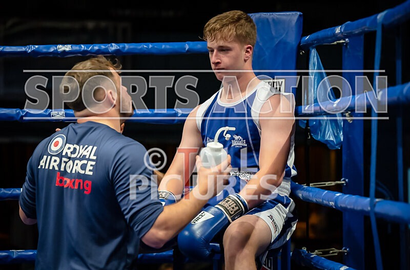 BOUT 9- Cameron Hards v Alex Sanderson-36 - BOUT 9: Cameron Hards v Alex Sanderson