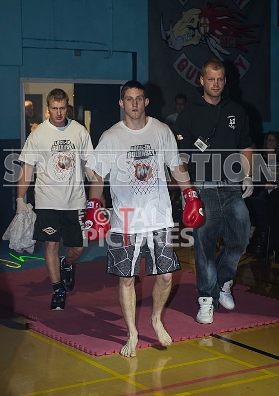 Cage Fighting_2012_Bout 1-3 - BOUT-1