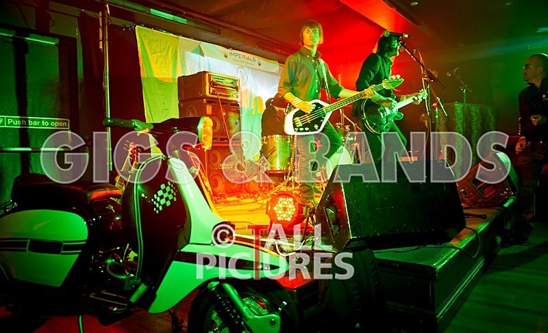 Thee Jenerators-230 - THEE JENERATORS