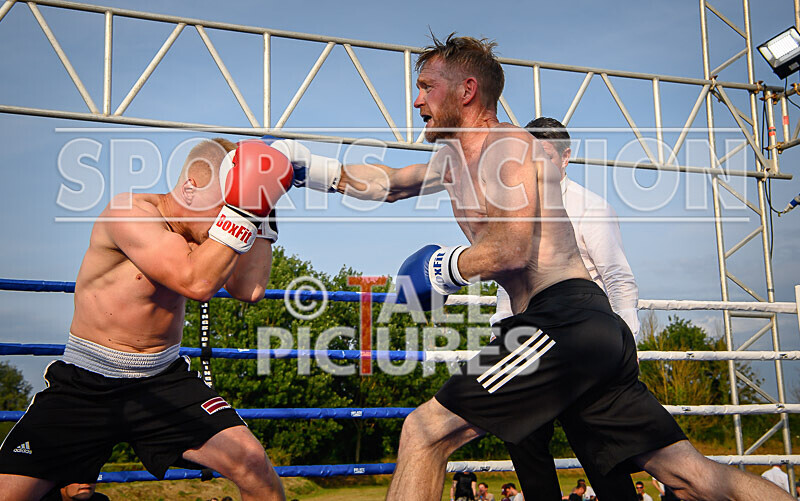 BOUT 8 - Mark Butterwork v Marvelous Modris Kononovs-21 - BOUT 8 - Mark Butterwork v 'Marvelous' Modris Kononovs