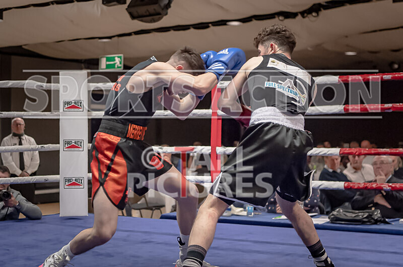 BOUT 9 - Tom Teers v Louis Merryweather-9 - BOUT 9 - Tom Teers v Louis Merryweather