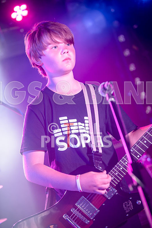 The Goo Fighters-24 - THE GOO FIGHTERS