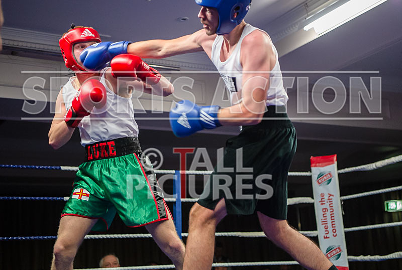 BOUT-2_Luke Robert v Domenico Cianni-15 - BOUT-2_Luke Robert v Domenico Cianni