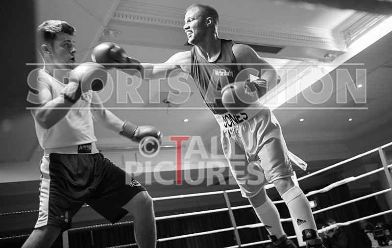 Bout 10_Chris Summer v Joe Jones-1 - BOUT 10_Chris Summer v Joe Jones