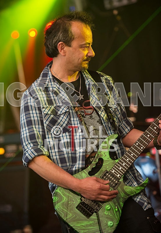 No Paparazzi-82 - NO PAPARAZZI