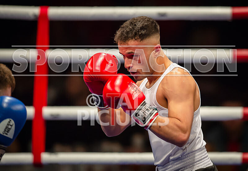 Bout 15_Marcus Magloire v Josh Boderick-26 - Bout 15_Marcus Magloire v Josh Boderick