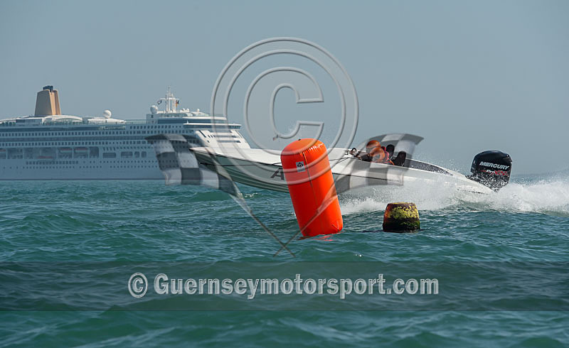 Powerboat Racing_18-05-2014-48 - RACE-4 FERMAIN/FERRIERE