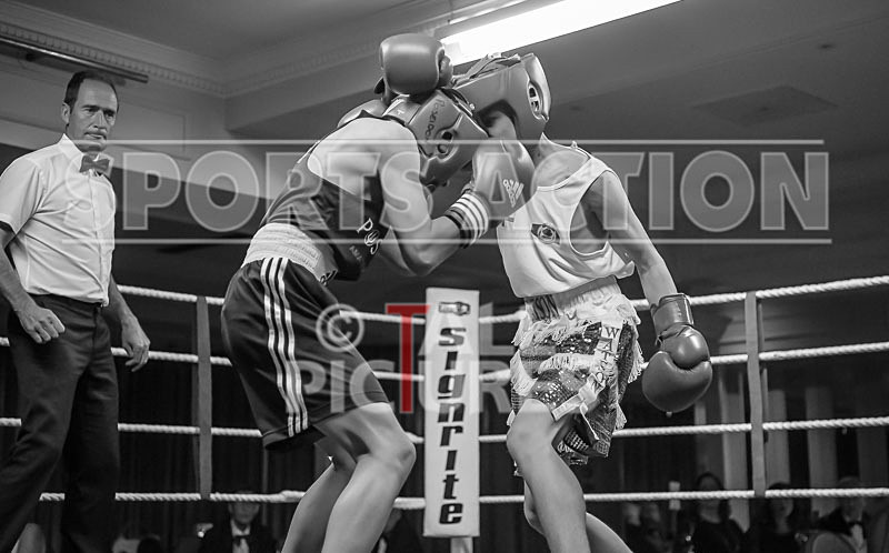 Bout - 2_Charlie Watson v Ashlin Totten-30 - Bout - 2_Charlie Watson v Ashlin Totten