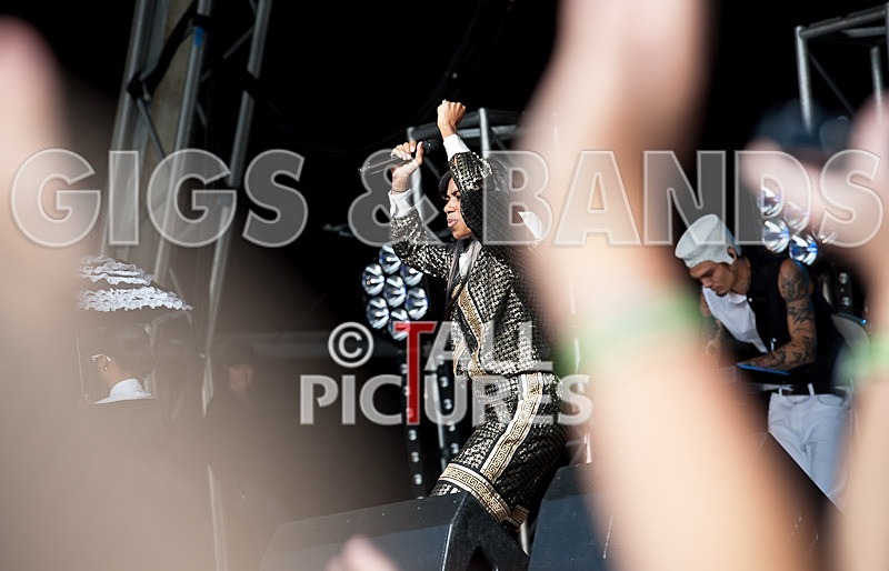 Santigold-32 - SANTIGOLD