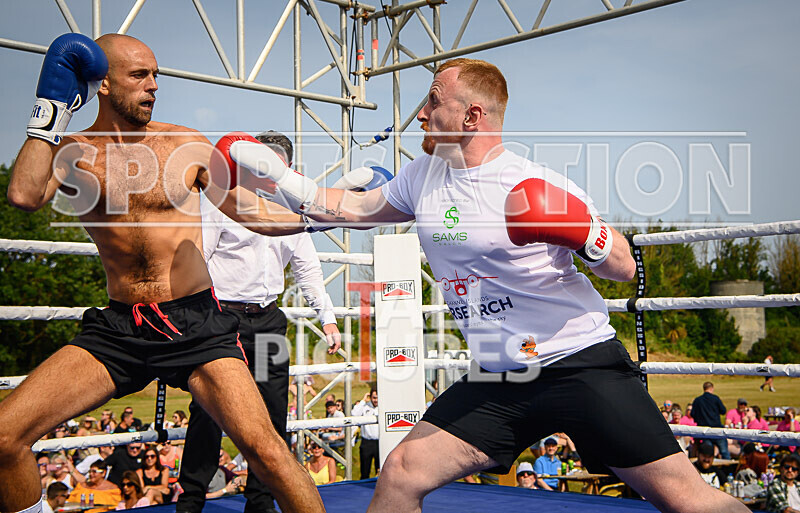 BOUT 3 - Dangerous Dan Cavanagh v Tim Scrappy Doo Rogers-25 - BOUT 3 - 'Dangerous' Dan Cavanagh v Tim 'Scrappy Doo' Rogers