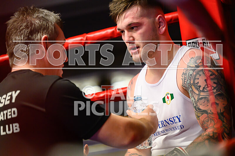 BOUT- 11 Casey De La Mare v Dimeji Shittu-22 - BOUT- 11_Casey De La Mare v Dimeji Shittu