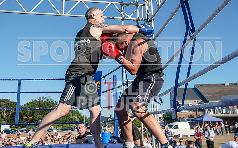 BOUT-4 Steve The Predator Le Prevost v Sean Gauvain-19 - BOUT-4 Steve 'The Predator' Le Prevost v Sean Gauvain