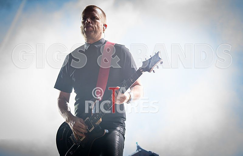 Pendulum Live-14 - PENDULUM LIVE