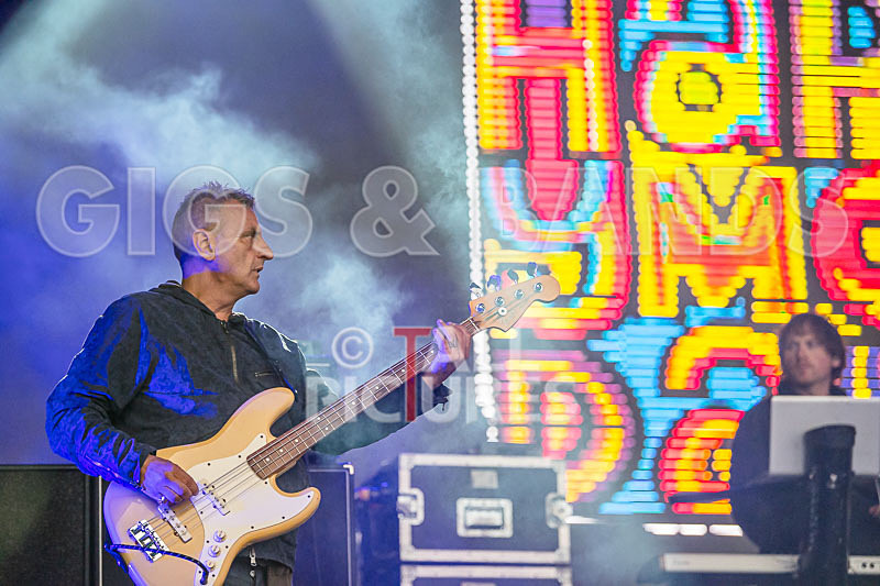 Happy Mondays-37 - HAPPY MONDAYS