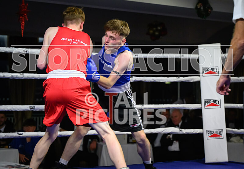 BOUT- 6_Aaron Gallichan v Andrew Kingston-46 - BOUT: 6_Aaron Gallichan v Andrew Kingston
