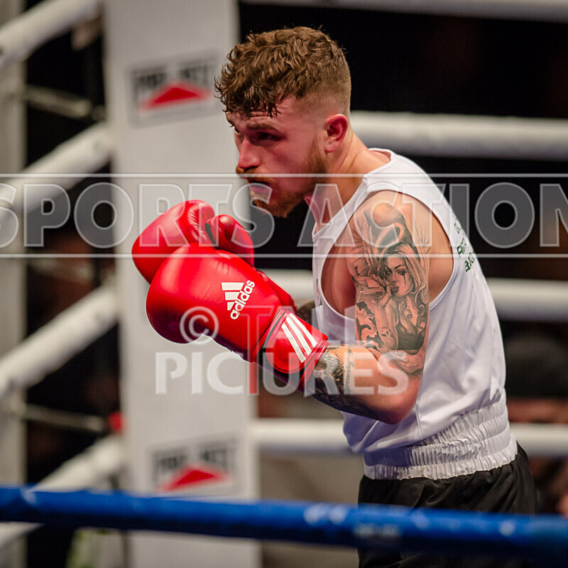 Bout 14_Rob Brehaut v Jake Bowness-29 - Bout 14_Rob Brehaut v Jake Bowness