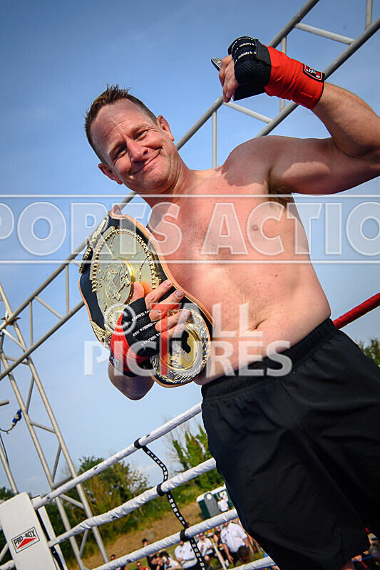 BOUT 7 - Luke Graham v Jan the Dutch Destroyer Dame-65 - BOUT 7 - Luke Graham v Jan 'the Dutch Destroyer' Dame
