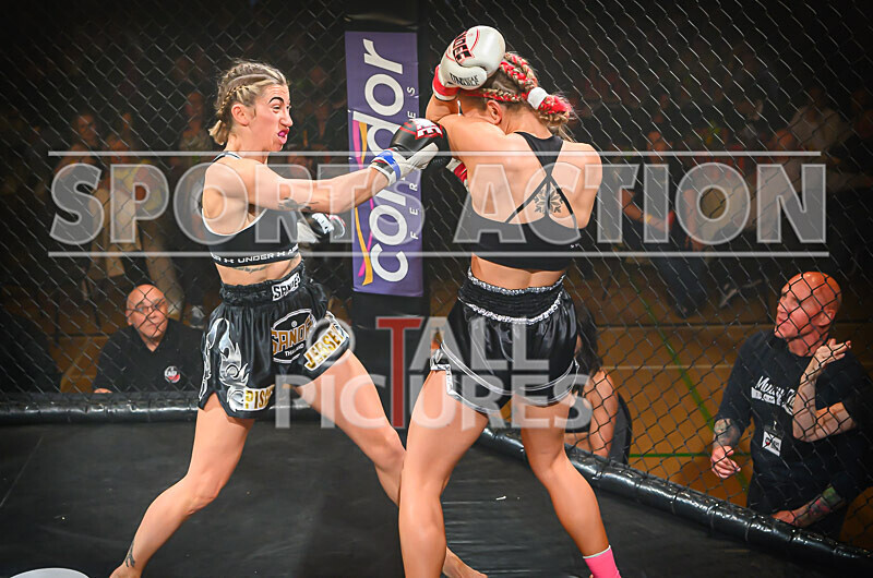 BOUT- 9 - Laura Douglas v Georgia Blumsom-63 - BOUT 9 - Laura Douglas v Georgia Blumsom