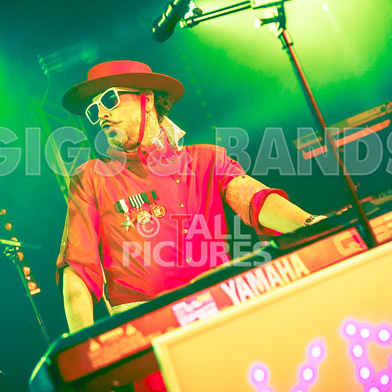 Fade2Grey-350 - FADE2GREY