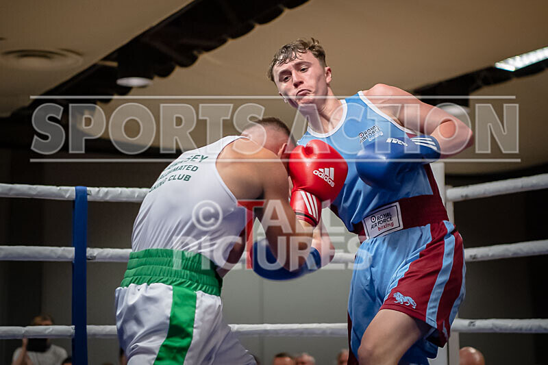 BOUT 11_Niall Adams v Blaine Lambert-20 - BOUT 11_Niall Adams v Blaine Lambert