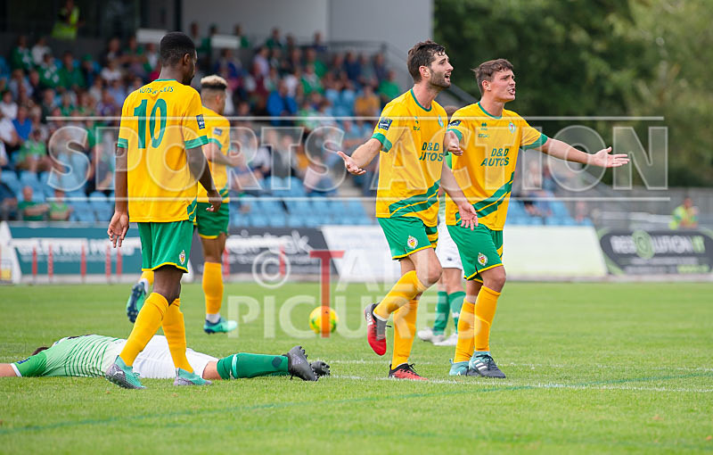 Guernsey FC v Ashford United-28 - GUERNSEY FC v ASHFORD UNITED