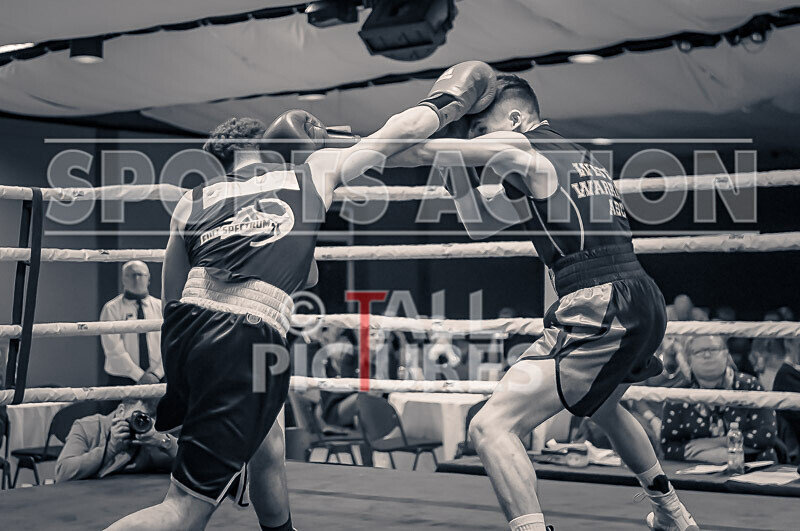 BOUT 9 - Tom Teers v Louis Merryweather-10 - BOUT 9 - Tom Teers v Louis Merryweather