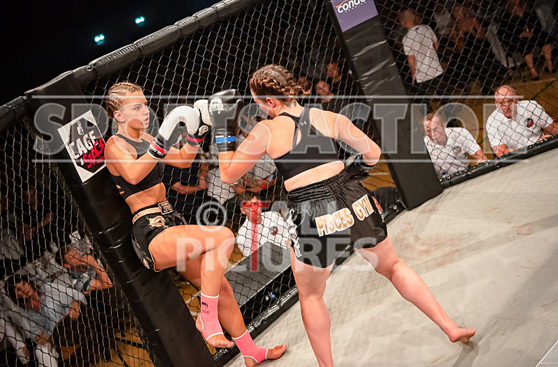 BOUT-6- Georgina Noel v Georgia Blumsom-16 - BOUT-6: Georgina Noel v Georgia Blumsom