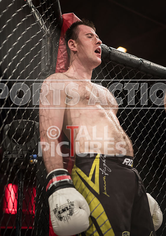 Will Edinburgh v Jacek Pazola-19 - BOUT 4 Will Edinburgh v Jacek Pazola