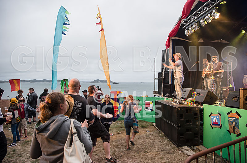 The Pirates-1 - THE PIRATES