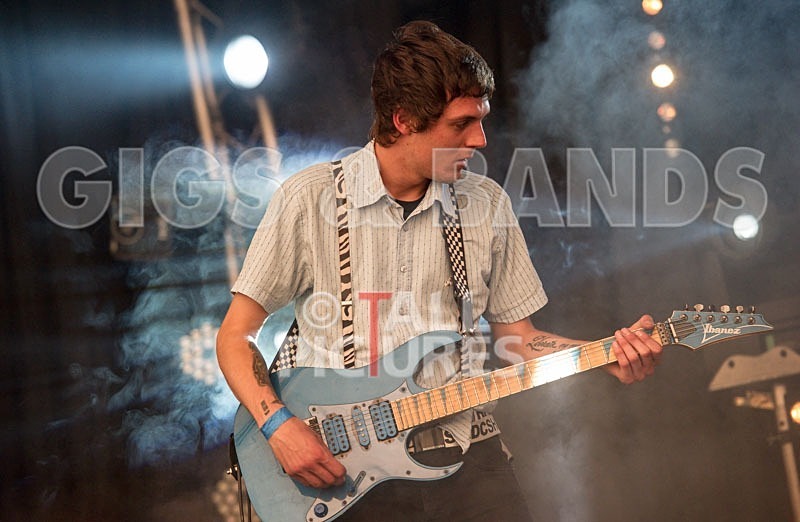 CoffeeShopKnifeFight-23 - COFFEESHOPKNIFEFIGHT