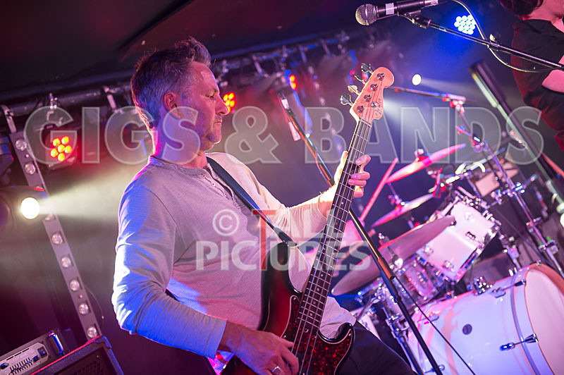 Ray and the Guns-36 - RAY AND THE GUNS