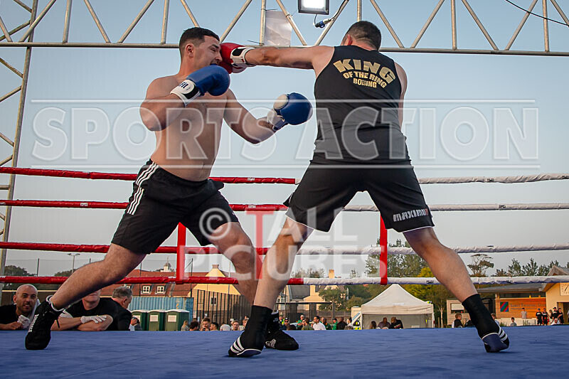 BOUT 15 - Alec -the Bomber- Bailey v Owen Poynder-8 - BOUT 15 - Alec 'the Bomber' Bailey v Owen Poynder