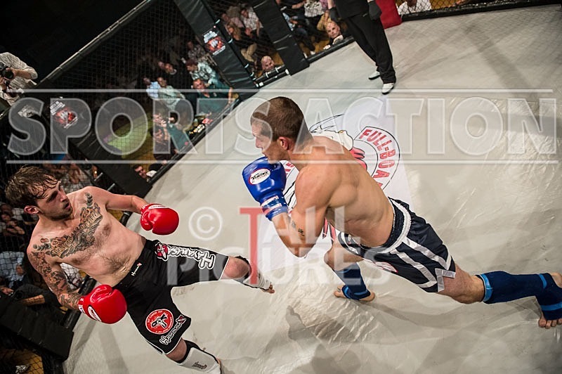 Cage Fighting_2012_Bout 5-10 - BOUT-5